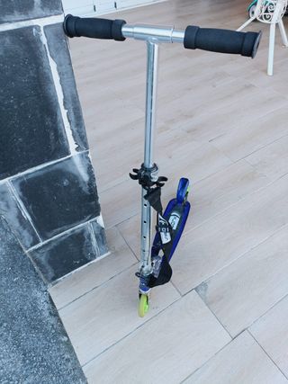 Patinete infantil azul