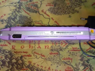 PSP 3004 color violeta edición Hanna montana