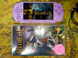 PSP 3004 color violeta edición Hanna montana