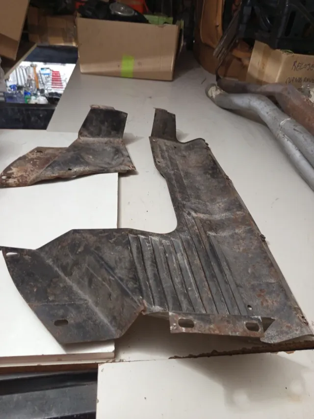 Cubre cárter seat 124