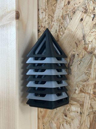 12 Pirámides del pintor apilable + montaje en pare