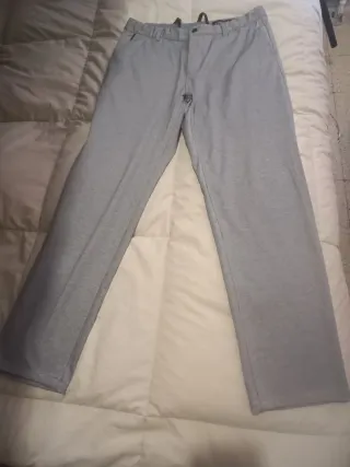 Pantalón de vestir gris para hombre