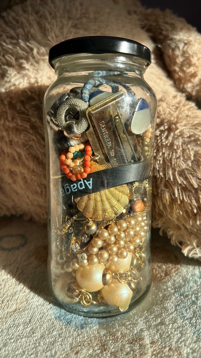 Tarro de joyas  misteriosas cada una 20€