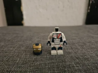 Minifigura Lego Legión de Hierro.