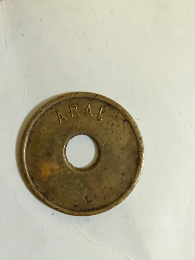 Moneda Aral