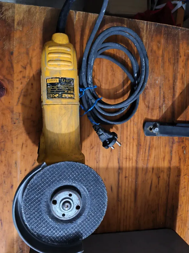 Radial Dewalt D28129