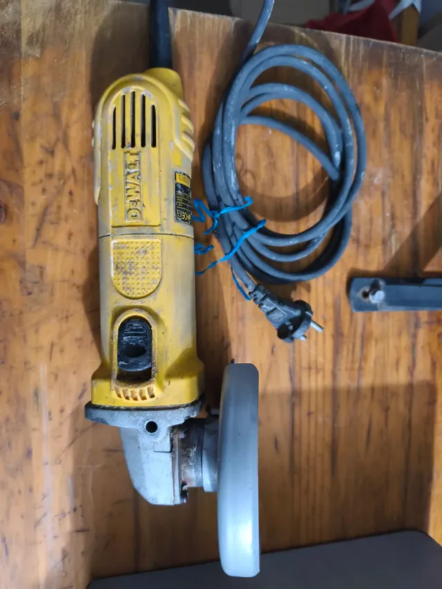 Radial Dewalt D28129