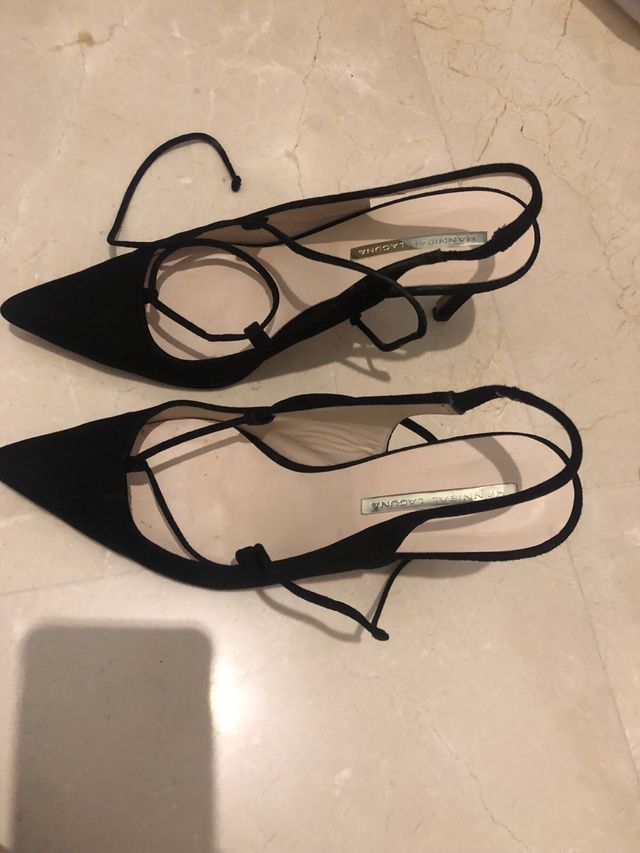 Hannibal Laguna Tacones Negros Atados