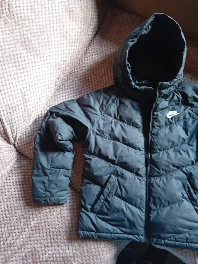 Cazadora Nike Negra y Gris con Capucha