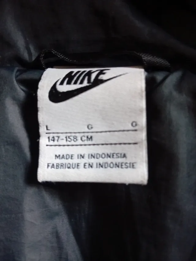 Cazadora Nike Negra y Gris con Capucha