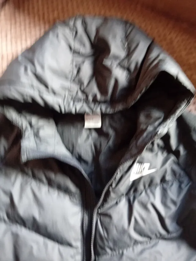 Cazadora Nike Negra y Gris con Capucha