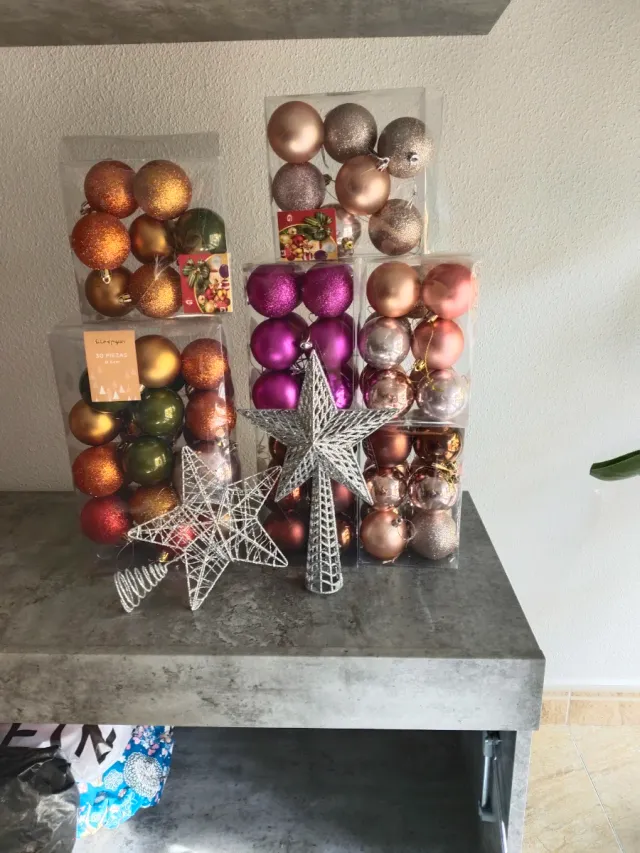 Adornos Navideños Plástico Dorado y Morado