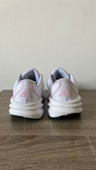 Tenis Adidas Blancos y Rosas