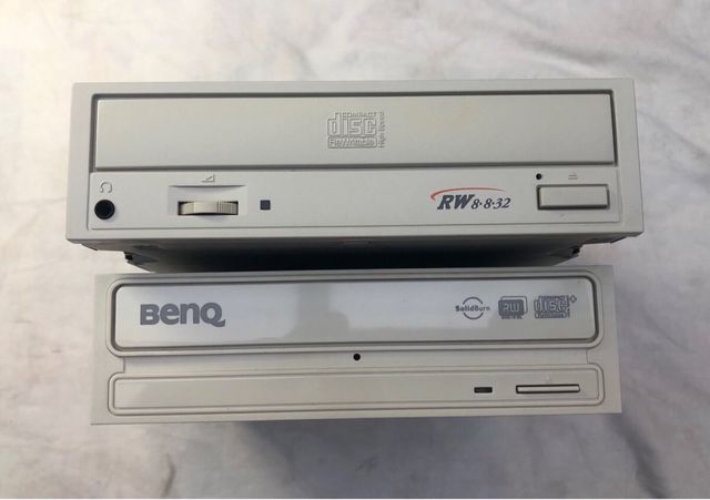 Lote informática: Ventilador, CD, Cables