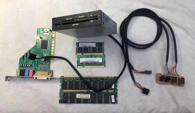 Lote informática: Ventilador, CD, Cables