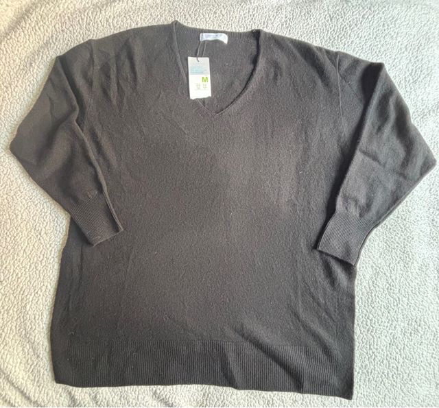 Jersey cuello pico negro talla M