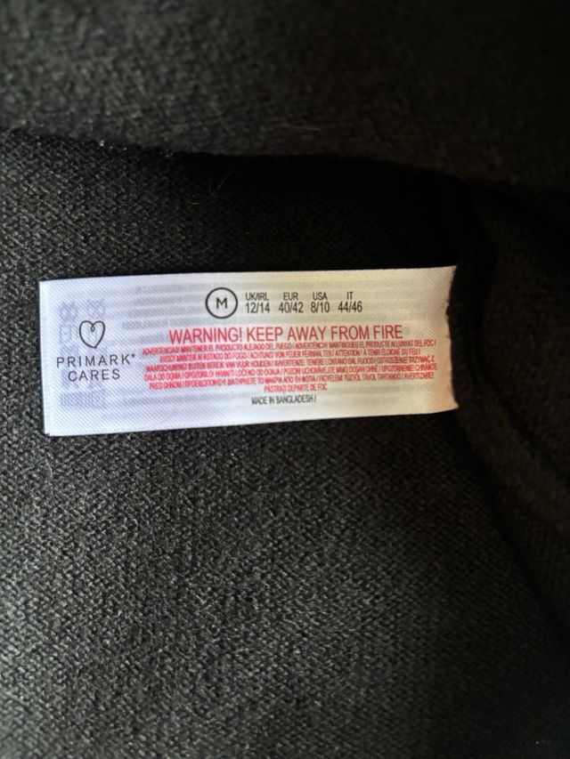 Jersey cuello pico negro talla M