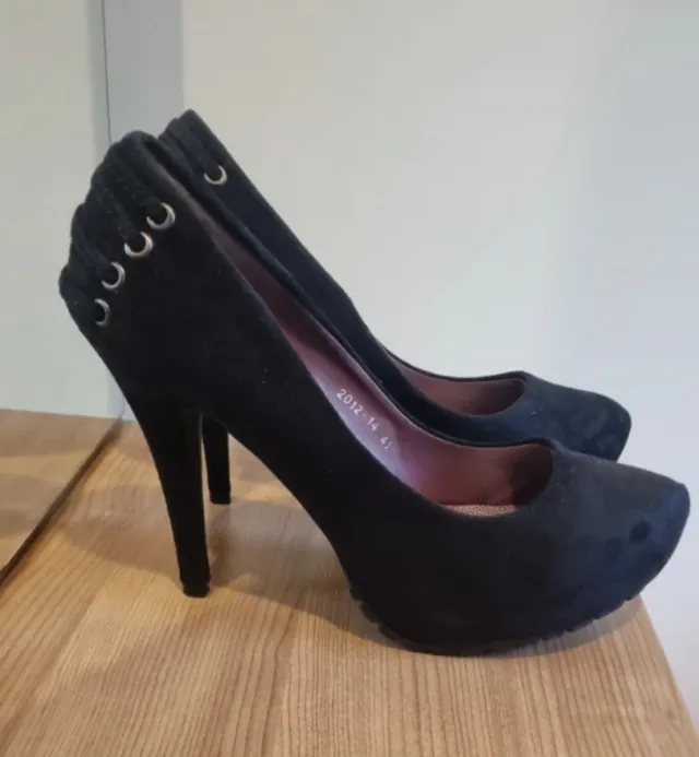 Zapatos de tacón negros, 2 usos