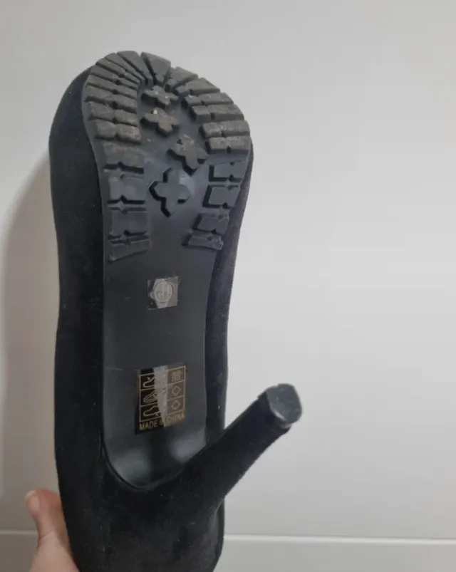 Zapatos de tacón negros, 2 usos