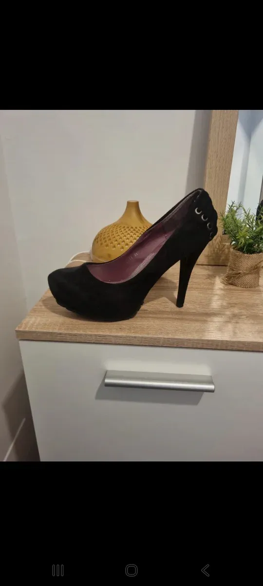 Zapatos de tacón negros, 2 usos