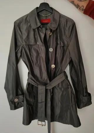 Gabardina Burberry Gris