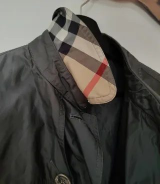 Gabardina Burberry Gris