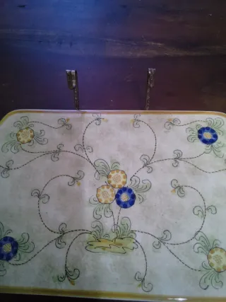 Tagliere in ceramica decorato