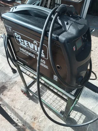 Soldadora CEVIK PRO MIG 220 Inverter