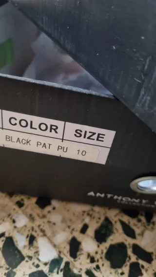 Zapatos Anthony Wang negros con cadenas