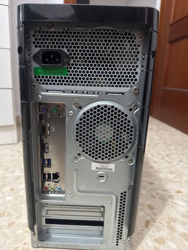 Torre PC X Phoen Windows 8 Negra