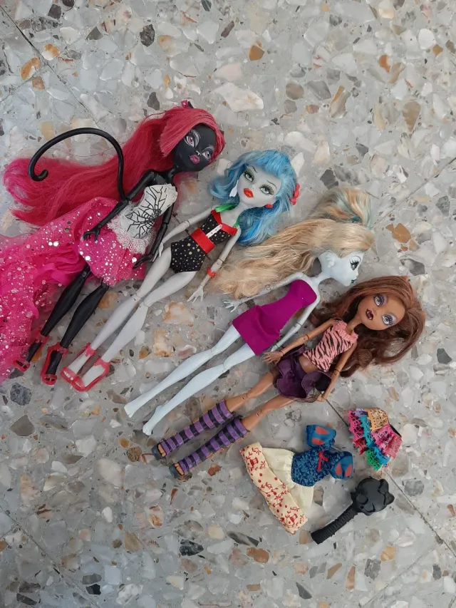 Lote 4 Muñecas Monster High