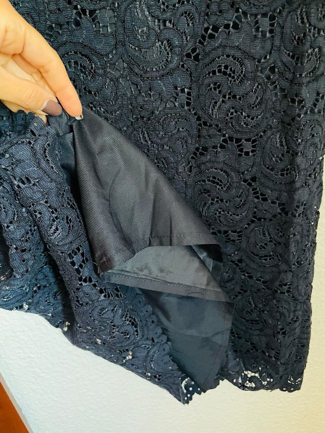 Vestido azul de encaje