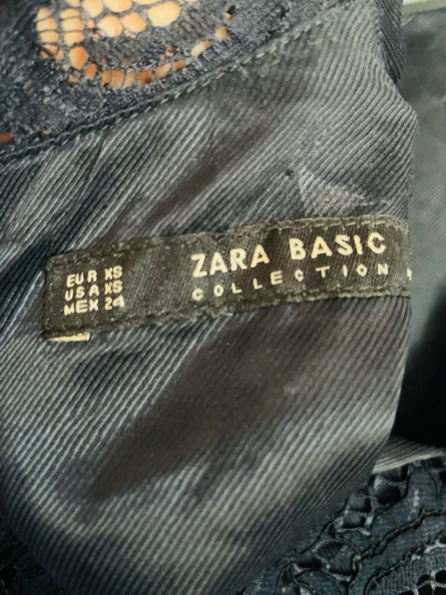 Vestido azul de encaje