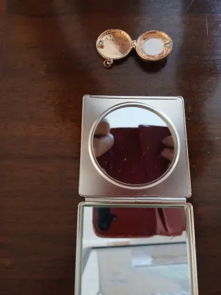 Set specchietto e ciondolo Parigi