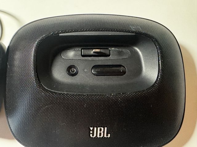 Altavoz JBL para iPod/iPhone Negro portátil