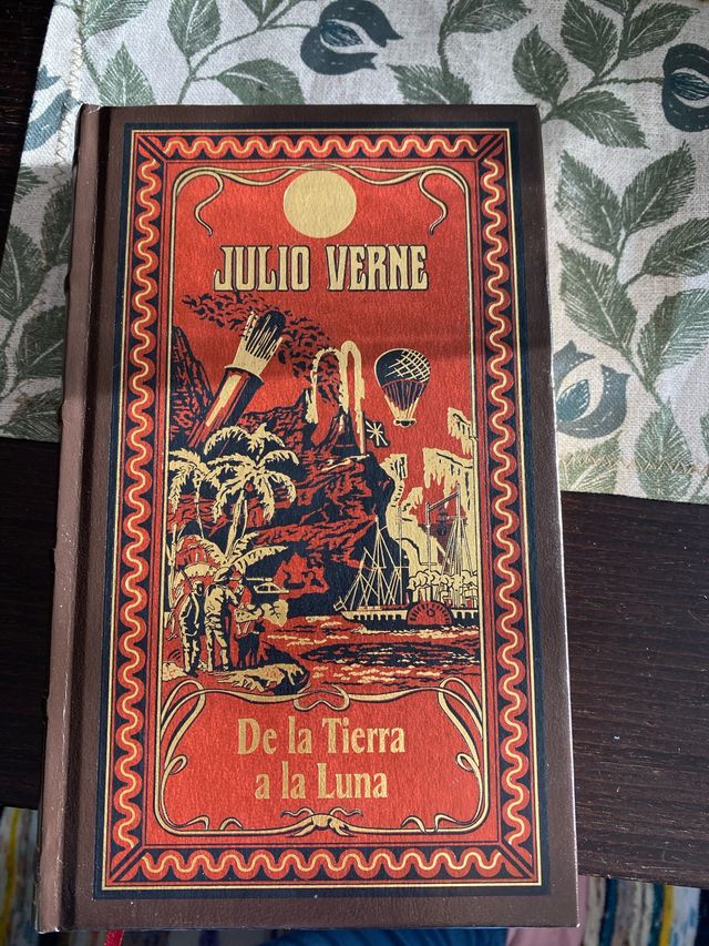 De la tierra a la luna