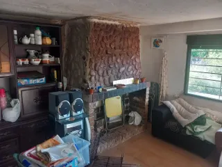 Caseta de campo con terreno