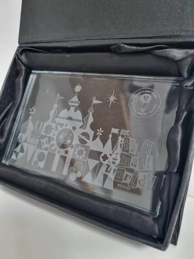Postal Cristal Disney It's a Small World 157/200
