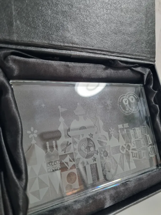 Postal Cristal Disney It's a Small World 157/200
