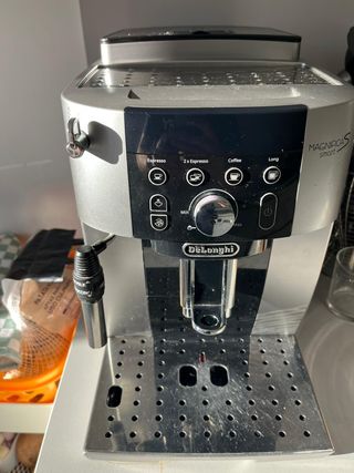 Cafetera DeLonghi Magnifica S Smart