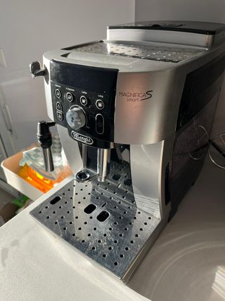 Cafetera DeLonghi Magnifica S Smart