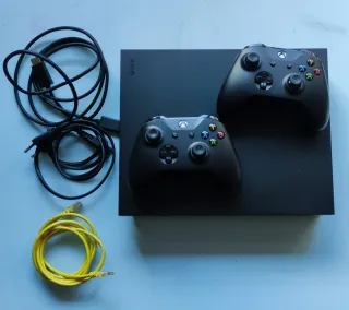 Xbox One X Negra (1TB) + 2 Mandos