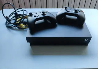 Xbox One X Negra (1TB) + 2 Mandos