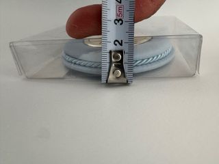 Medalla Cuna Virgen con Niño de Plata Ley y tejido