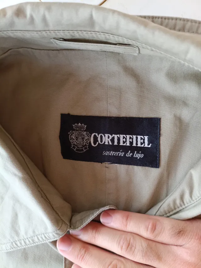Gabardina beige Cortefiel
