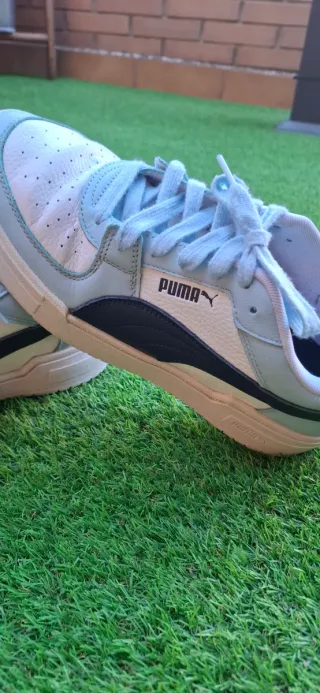 Zapatillas Puma Azules y Blancas