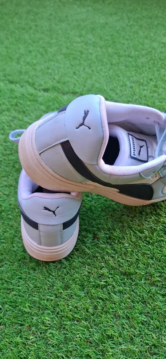 Zapatillas Puma Azules y Blancas