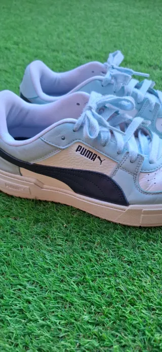 Zapatillas Puma Azules y Blancas