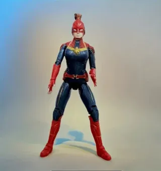 1pezzo Marvel Avengers Hero Character Figurine