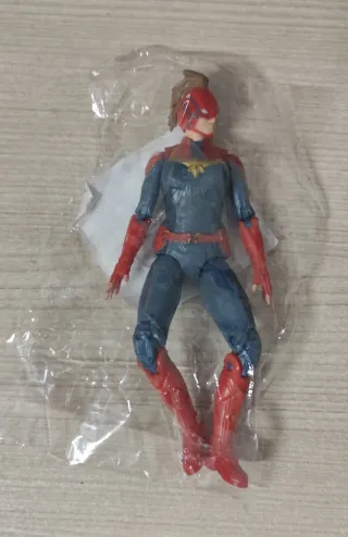 1pezzo Marvel Avengers Hero Character Figurine